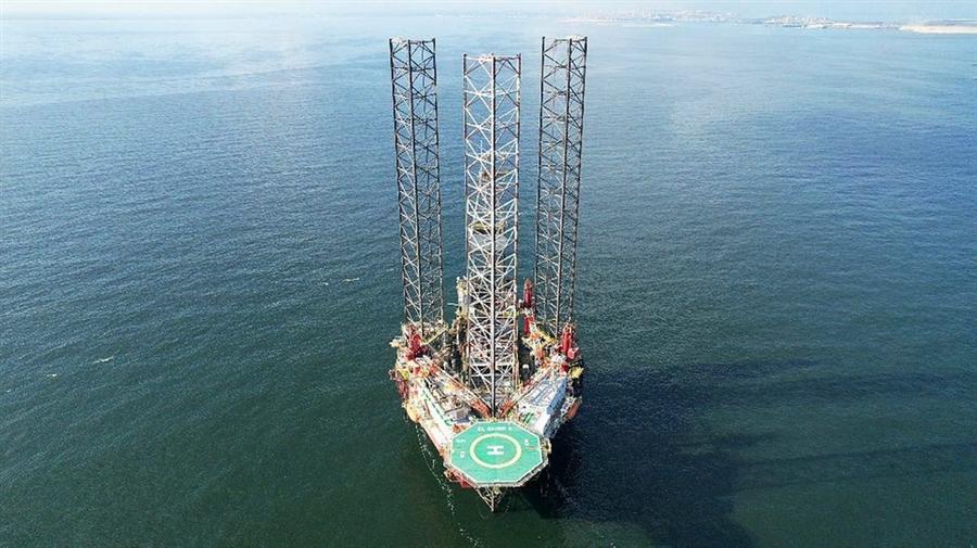 إيني تعلن اكتشاف حقل جديد للغاز على بعد 70 كيلومتر من الساحل المصري